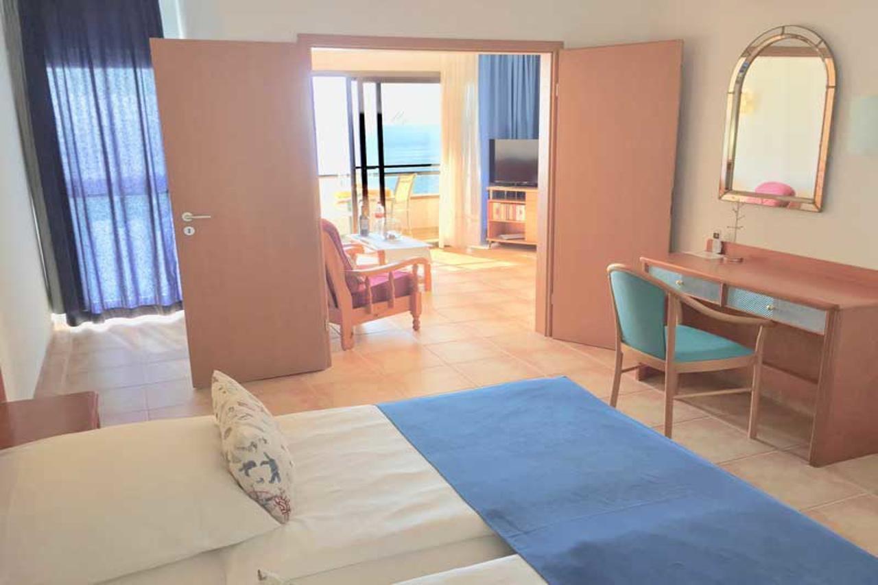 Suite Hotel Marina Playa Esquinzo ภายนอก รูปภาพ