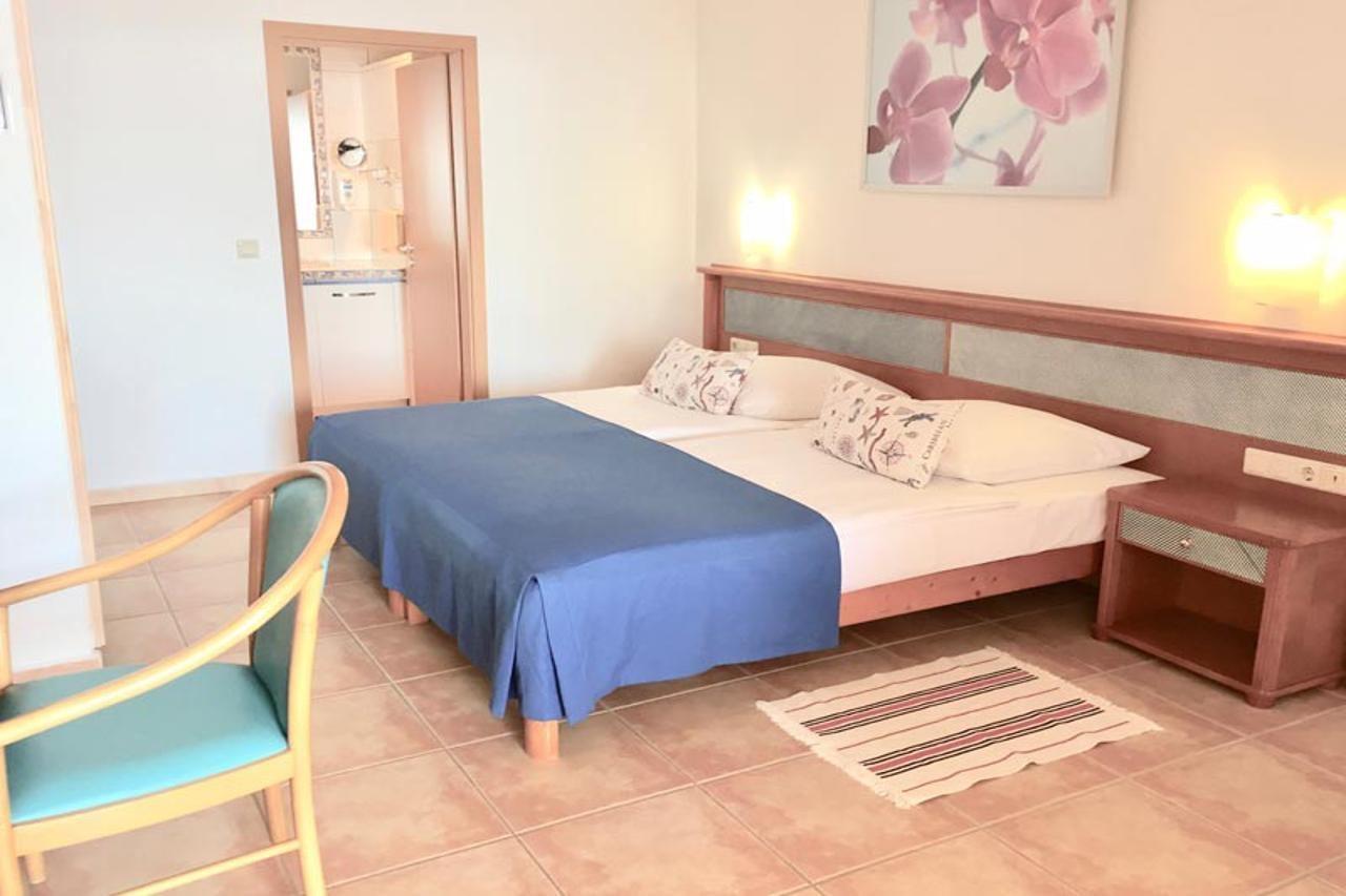 Suite Hotel Marina Playa Esquinzo ภายนอก รูปภาพ